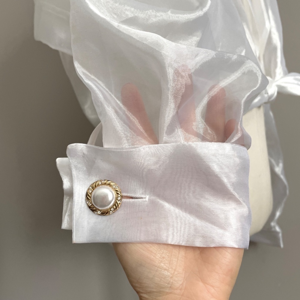 Vintage Sheer White Organza Cropped Tie Blouse - M/L - Picture 6 of 13